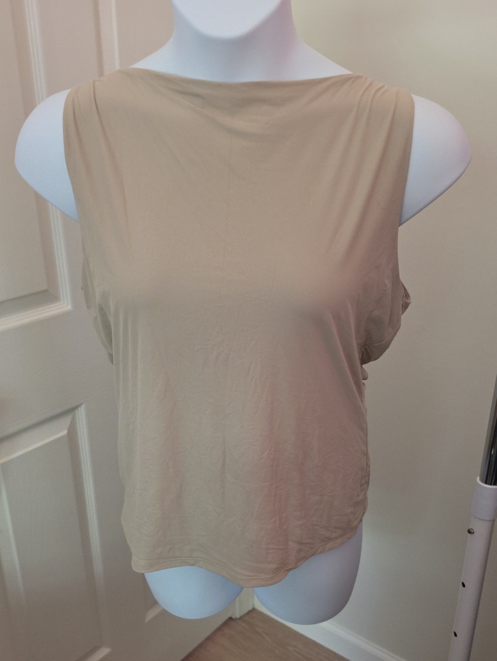 XXL Abercrombie & Fitch Seamless Slash Tank In Nude